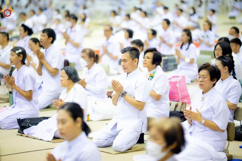 ภาพ No.207460:พิธีตักบาตร และปฏิบัติธรรมช่วงสาย ในวันมาฆบูชา วันพุธที่ 12 กุมภาพันธ์ พ.ศ. 2568 ณ วัดพระธรรมกาย จังหวัดปทุมธานี