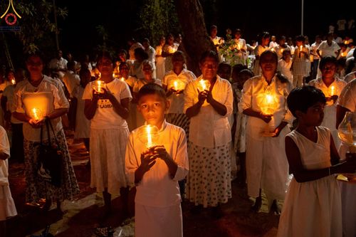 ภาพ No.141274:PhotoStory มหาศรัทธา ธรรมยาตราศรีลังกา EP.6 พิธีจุดวิสาขประทีป 6 วัด ถวายเป็น พุทธบูชา  โครงการสยาม-ลังกา ธรรมยาตรา  ฉลองเทศกาลวิสาขบูชาแห่งชาติ ศรีลังกา  บูชาธรรม 80 ปี หลวงพ่อธัมมชโย วันที่ 16 พฤษภาคม พ.ศ. 2567