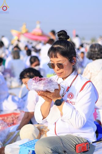 ภาพ No.117972:V.17 สำเร็จๆ การเตรียมงาน เก็บงาน การรับบุญของเจ้าหน้าที่หน่วยงานต่างๆ เพื่อโครงการธรรมยาตรา กตัญญูบูชามหาปูชนียาจารย์ พระมงคลเทพมุนี (สด จนฺทสโร) พระผู้ปราบมาร อนุสรณ์สถาน 7 แห่ง ปีที่ 12 ระหว่างวันที่ 2 - 31 มกราคม พ.ศ.2567