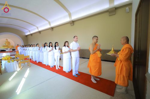 ภาพ No.328691:วันอาทิตย์ที่ 10 พฤษภาคม พ.ศ. 2569 พิธีสักการะพระบรมสารีริกธาตุ ณ วัดพระธรรมกายเบลเยียม