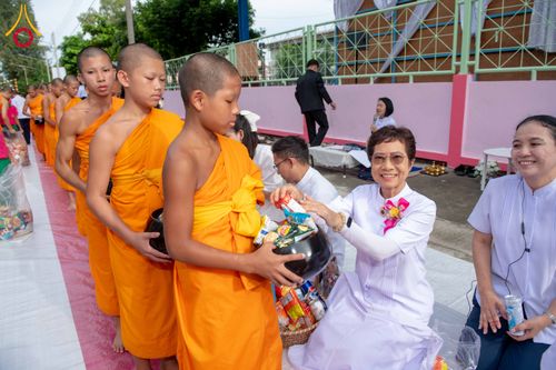 ภาพ No.342568:วันที่ 5 สิงหาคม พ.ศ. 2569  กิจกรรมตักบาตรโครงการรักความดี เพื่อเผยแผ่งานพระพุทธศาสนา  ศูนย์คมนาคม วัดพระธรรมกาย ณ โรงเรียนสังข์อ่ำ อ.คลองหลวง จ.ปทุมธานี