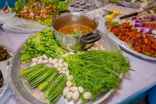 ภาพ No.303641:วันที่ 27 มกราคม พ.ศ. 2569 พิธีถวายภัตตาหารเป็นสังฆทาน แด่พระธรรมยาตรา ณ วัดพระธรรมกาย  จังหวัดปทุมธานี ในโครงการธรรมยาตรา กตัญญูบูชา มหาปูชนียาจารย์ พระมงคลเทพมุนี(สด จนฺทสโร) พระผู้ปราบมาร อนุสรณ์สถาน 7 แห่ง ปีที่ 14