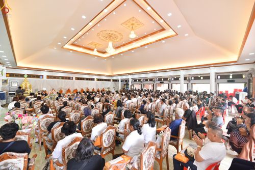 ภาพ No.282786:วันที่ 5 พฤศจิกายน พ.ศ.2568 พิธีทอดกฐินสามัคคีทั่วไทย 30,000 วัด  โดยคณะศิษยานุศิษย์ บูชาธรรม 81 ปี  หลวงพ่อธัมมชโย ณ วัดท้ายเมือง อ.เมือง จ.ราชบุรี