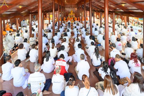 ภาพ No.71597:พระธรรมยาตรา ปฏิบัติศาสนกิจ ทำนุบำรุงศาสนสถาน, ปฏิบัติธรรม ร่วมกับชุมชน,นักเรียนเด็กดีวีสตาร์ และร่วมพิธีทอดผ้าป่าบำรุงศาสนสถาน ในโครงการธรรมยาตรากตัญญูบูชา มหาปูชนียาจารย์ พระมงคลเทพมุนี(สด จนฺทสโร) พระผู้ปราบมาร อนุสรณ์สถาน 7 แห่ง ปีที่ 11 ณ วัดสองพี่น