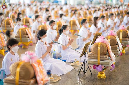 ภาพ No.66453:พิธีถวายอุปกรณ์เครื่องกันหนาว แด่คณะพระภิกษุ สามเณร วัดพระธรรมกาย วันเสาร์ที่ 10 ธันวาคม พ.ศ. 2565 ณ สภาธรรมกายสากล วัดพระธรรมกาย จ.ปทุมธานี