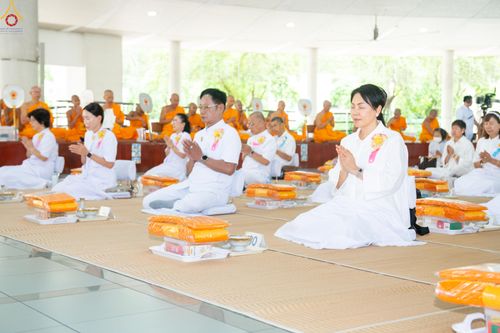 ภาพ No.343096:วันที่ 13 สิงหาคม พ.ศ.2569 พิธีบุพเปตพลี ครั้งที่ 186 ร่วมอุทิศส่วนกุศล แด่หมู่ญาติผู้ล่วงลับไปแล้ว และเป็นปัจจัยสนับสนุน การเผยแผ่พระพุทธศาสนา ณ หอฉันคุณยายอาจารย์ วัดพระธรรมกาย