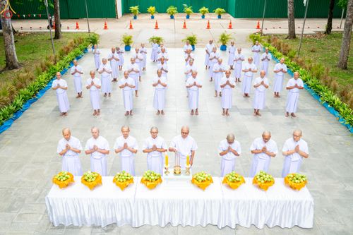 ภาพ No.338724:วันที่ 11 กรกฎาคม พศ.2569 พิธีบรรพชาอุปสมบท โครงการอุปสมบทหมู่ธรรมทายาทนานาชาติ  IDOP รุ่นที่ 21 (ภาษาจีน)  จากประเทศจีน มาเลเซีย สิงคโปร์ และไต้หวัน , โครงการบรรพชาสามเณรโรงเรียนนานาชาติ รุ่นที่ 15