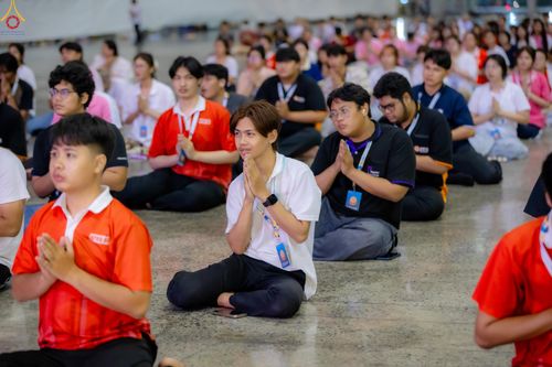 ภาพ No.325526:วันที่ 21-22 เมษายน พ.ศ.2569 การอบรมจิตอาสาเพื่อจัดเตรียมภัตตาหาร และจัดงานถวายมหาสังฆทานแด่ คณะสงฆ์ 40,000 กว่าวัดทั่วประเทศ ณ วัดพระธรรมกาย