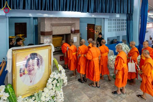 ภาพ No.314385:วันเสาร์ที่ 14 มีนาคม พ.ศ. 2569 งานออกเมรุพระราชทานเพลิงศพ คุณยายอาจารย์ ดร.ตรีธา เนียมขำ  บ.ช., ท.ภ. อายุ 100 ปี ณ เมรุชั่วคราว วัดปากน้ำ เขตภาษีเจริญ กรุงเทพมหานคร