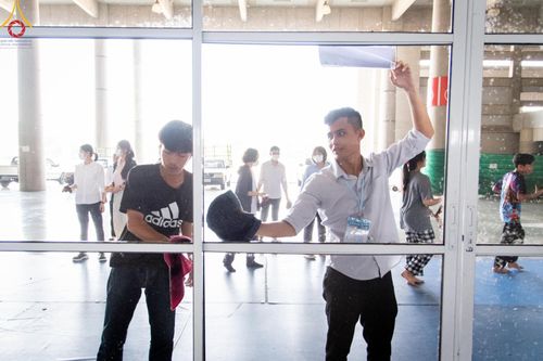 ภาพ No.60701:V.38 ทุ่มพลังเพื่อพ่อครบ 80 ปี ภาพการเตรียมงานของหน่วยงานต่างๆ เพื่อพิธีฉลองอายุวัฒนมงคล 80 ปี หลวงพ่อธัมมชโย และรับถวายมหาสังฆทาน 10,000 กว่าวัดทั่วประเทศ ในวันคุ้มครองโลก วันจันทร์ที่ 22 เมษายน พ.ศ. 2567