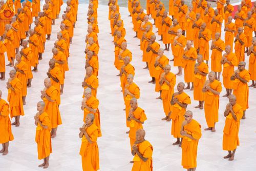 ภาพ No.180718:พิธีบรรพชาอุปสมบท โครงการอุปสมบทบูชาธรรมมหาปูชนียาจารย์ ประจำปีพุทธศักราช 2567 วันเสาร์ที่ 7 ธันวาคมพ.ศ. 2567 ณ วัดพระธรรมกาย จ.ปทุมธานี