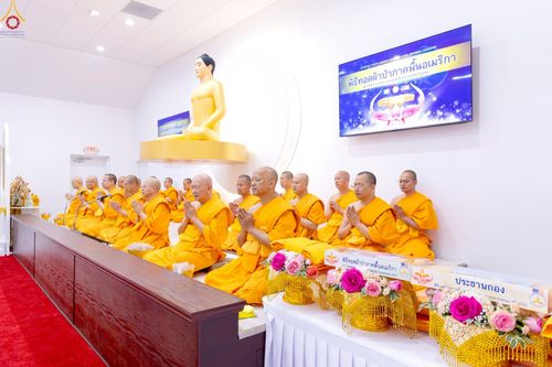ภาพ No.234779:วันอาทิตย์ที่ 20 กรกฎาคม  พ.ศ.2568 พิธีทอดผ้าป่าภาคพื้นอเมริกา พิธีเจริญพระพุทธมนต์ ฉลองอาคารแก้วธรรมชัยรัตนอนันต์ วัดพระธรรมกายเทนเนสซี ประเทศสหรัฐอเมริกา