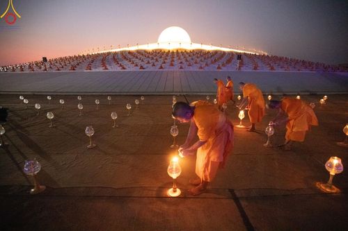 ภาพ No.125542:V.27 มาฆะ สาธุ  การรับบุญเตรียมงาน ปฎิบัติงาน เก็บงาน ของเจ้าหน้าที่หน่วยงานต่างๆ เพื่อวันมาฆบูชา วันเสาร์ที่ 24 กุมภาพันธ์  พ.ศ. 2567 ณ วัดพระธรรมกาย จ.ปทุมธานี