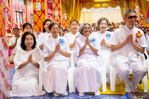 ภาพ No.303760:วันที่ 27 มกราคม พ.ศ. 2569 พิธีทอดผ้าป่าทำนุบำรุงศาสนสถาน ณ วัดตะเคียน อ.บางกรวย จ.นนทบุรี ในโครงการธรรมยาตรา กตัญญูบูชา มหาปูชนียาจารย์ พระมงคลเทพมุนี(สด จนฺทสโร) พระผู้ปราบมาร อนุสรณ์สถาน 7 แห่ง ปีที่ 14