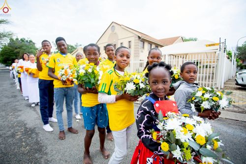 ภาพ No.255134:วันที่ 12 ตุลาคม พ.ศ. 2568 พิธีทอดกฐินสามัคคีสร้างทุกสิ่ง วัดพระธรรมกายโจฮันเนสเบิร์ก  ประเทศสาธารณรัฐแอฟริกาใต้