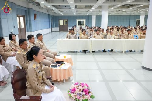 ภาพ No.122940:อำเภอคลองหลวง จัดประชุมกำนัน ผู้ใหญ่บ้าน แพทย์ประจำตำบล ผู้ช่วยผู้ใหญ่บ้าน สารวัตรกำนัน ฯลฯ ประจำเดือนกุมภาพันธ์ พ.ศ. 2567 ณ วัดพระธรรมกาย