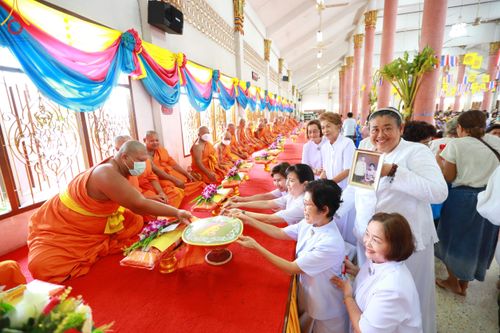 ภาพ No.166051:พิธีทอดกฐิน ณ วัดอยู่ดีบำรุงธรรม(ออเงิน) กรุงเทพมหานครฯ ในโครงการกฐินสามัคคีทั่วไทย 30,000 วัด บูชาธรรม 80 ปี หลวงพ่อธัมมชโย โดยคณะศิษยานุศิษย์วัดพระธรรมกาย วันที่ 20 ตุลาคม พ.ศ. 2567