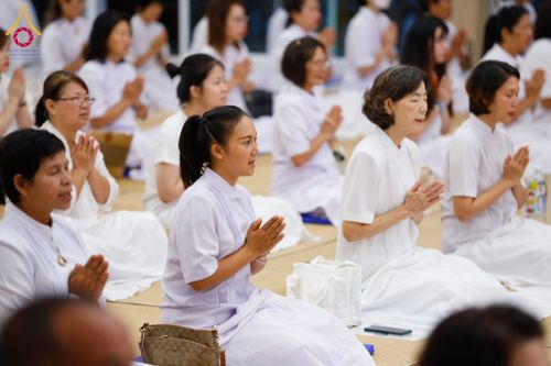 ภาพ No.128105:พิธีถวายภัตตาหารเป็นสังฆทาน แด่คณะพระธรรมยาตราฯ ในโครงการธรรมยาตราอัญเชิญพระบรมสารีริกธาตุ  ประดิษฐาน ณ มหารัตนเจดีย์สิริปทุมสวรรค์ อ.บางกล่ำ จ.สงขลา วันที่ 10 มีนาคม พ.ศ. 2567