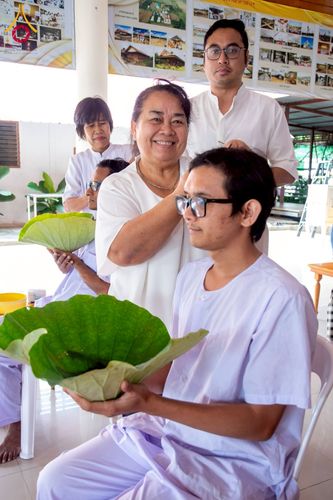 ภาพ No.276327:วันศุกร์ที่ 5 ธันวาคม 2568 (วันพ่อแห่งชาติ) พิธีบรรพชาอุปสมบทหมู่ธรรมทายาท จำนวน 14 รูป โครงการบรรพชาอุปสมบทหมู่ รุ่นบูชาธรรมมหาปูชนียาจารย์ ประจำปี 2568  ณ ศูนย์อบรมเยาวชนบางปะหัน จังหวัดพระนครศรีอยุธยา