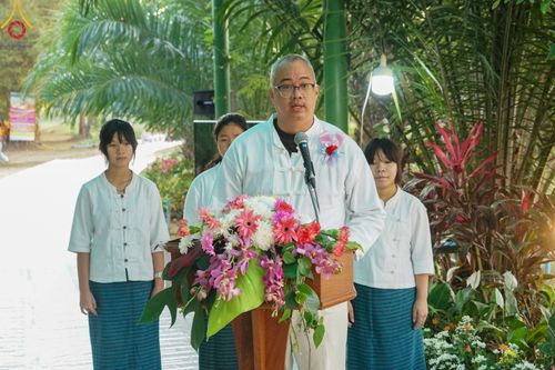 ภาพ No.104962:พิธีตักบาตรพระ ๑,๐๐๐ รูป ฉลองเมืองลำปาง ๑,๓๔๓ ปี วันเสาร์ที่ ๓๐ ธันวาคม พ.ศ. ๒๕๖๖ ณ ศูนย์ปฏิบัติธรรมลำปาง อำเภอเมือง จังหวัดลำปาง