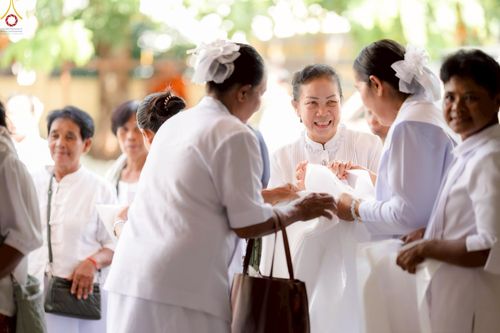 ภาพ No.233487:วันจันทร์ที่ 7 กรกฎาคม พ.ศ. 2568 จังหวัดบุรีรัมย์รวมใจ สัมมนาคณะสงฆ์ เพื่อฟื้นฟูพระพุทธศาสนา  โครงการทอดกฐินสามัคคีทั่วไทย 30,000 วัด ประจำปีพุทธศักราช 2568 และพิธีถวายมหาสังฆทาน 300 กว่าวัด โดยคณะศิษยานุศิษย์ บูชาธรรม 81 ปี หลวงพ่อธัมมชโย  ณ วัดกลาง พระ