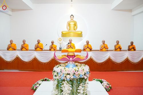 ภาพ No.142325:พิธีทอดผ้าป่าเพื่องานพระพุทธศาสนา , พิธีเจริญพระพุทธมนต์ , พิธีถวายสังฆทานแด่คณะสงฆ์ น้อมบูชาธรรม 80 ปี หลวงพ่อธัมมชโย และครบรอบ 12 ปี ธรรมอุทยานบ้านแป้ง อำเภอพรหมบุรี จังหวัดสิงห์บุรี ในวันเสาร์ที่ 22 มิถุนายน พ.ศ. 2567