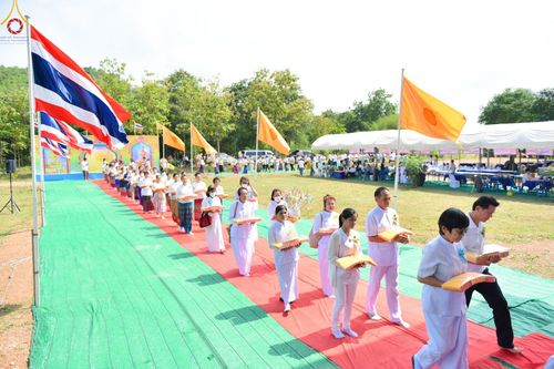 ภาพ No.94028:พิธีทอดกฐินสามัคคี เพื่อสร้างอาคารปฏิบัติธรรม พระมงคลเทพมุนี (สด จนฺทสโร) ณ ธุดงคสถานเขาย้อย ต.สระพัง อ. เขาย้อย จ.เพชรบุรี วันอาทิตย์ที่ 12 พฤศจิกายน พ.ศ. 2566