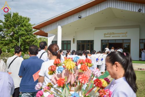 ภาพ No.225821:วันอาทิตย์ที่ 18 พฤษภาคม พ.ศ. 2568 ศูนย์ปฏิบัติธรรมสระบุรี ได้จัดพิธีทอดผ้าป่าฟื้นฟูพระพุทธศาสนา และพิธีมอบใบประกาศนียบัตรเชิดชูเกียรติผู้นำรถ ที่ทำหน้าที่จัดรถเพื่อพาสาธุชนไปร่วมงานวันที่ 22 เมษายน ที่ผ่านมา