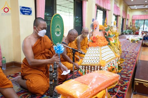 ภาพ No.166603:พิธีทอดกฐิน ณ วัดหนองกร่าง อ.สามโก้ จ.อ่างทอง ในโครงการกฐินสามัคคีทั่วไทย 30,000 วัด บูชาธรรม 80 ปี หลวงพ่อธัมมชโย โดยคณะศิษยานุศิษย์วัดพระธรรมกาย วันที่ 27 ตุลาคม พ.ศ. 2567