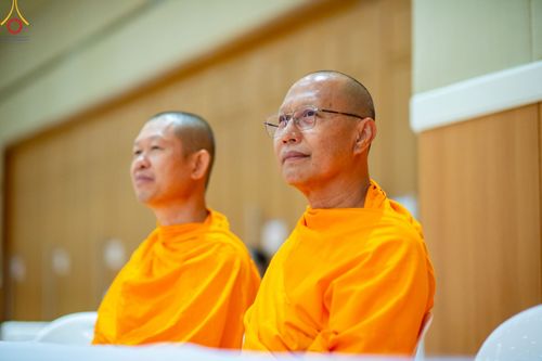 ภาพ No.90357:งานสัมมนา ผู้นำบุญยอดกัลยาณมิตร 77 จังหวัดทั่วไทย โครงการกฐินสามัคคีทั่วไทย 5,000 วัด พุทธศักราช 2566 และโครงการอุปสมบท 3,000 รูป บูชาธรรมมหาปูชนียาจารย์ ระหว่าง วันที่ 6 - 8 ตุลาคม พ.ศ. 2566 ณ จ.นครราชสีมา