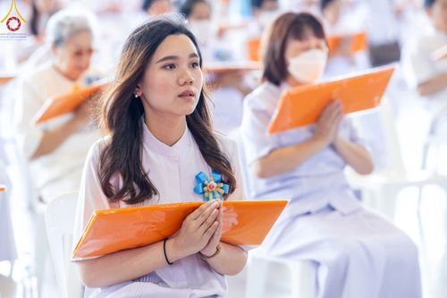 ภาพ No.99749:พิธีทอดผ้าป่า ต้นสมบัติจักรพรรดิ ในวันอาทิตย์ที่ 3 ธันวาคม พ.ศ. 2566 ณ สภาธรรมกายสากล วัดพระธรรมกาย จ.ปทุมธานี