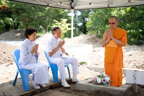 ภาพ No.148847:พิธีวางดวงแก้ว และโปรยรัตนชาติ  สถาปนาหมู่บ้านปฏิบัติธรรม และพิธีถวายภัตตาหารเพลแด่พระบวชใหม่ วัดป่าธรรมกายนานาชาติโทชิหงิ ประเทศญี่ปุ่น วันที่ 13 สิงหาคม พ.ศ. 2567