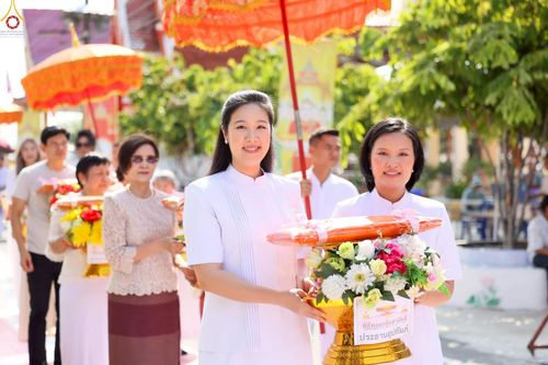 ภาพ No.252555:วันที่ 11 ตุลาคม พ.ศ. 2568 พิธีทอดกฐินสามัคคีทั่วไทย 30,000 วัด โดยคณะศิษยานุศิษย์ บูชาธรรม 81 ปี หลวงพ่อธัมมชโย ณ วัดมงคลพุกการาม ต. คลองสี่  อ.คลองหลวง จ.ปทุมธานี