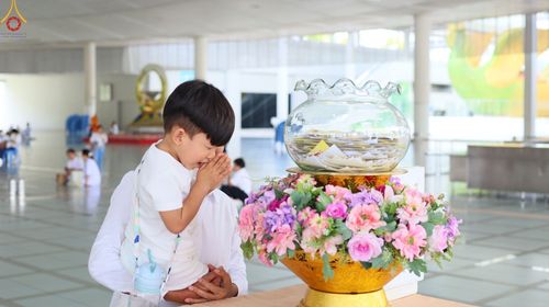 ภาพ No.86684:พิธีบุพเปตพลี  ครั้งที่ 139 ร่วมอุทิศบุญแด่หมู่ญาติที่ล่วงลับไปแล้ว และสืบทอดอายุพระพุทธศาสนา วันพฤหัสบดีที่ 31 สิงหาคม พ.ศ.2566 วันพระขึ้น 15 ค่ำ เดือน 9 ณ หอฉันคุณยายอาจารย์ฯ วัดพระธรรมกาย