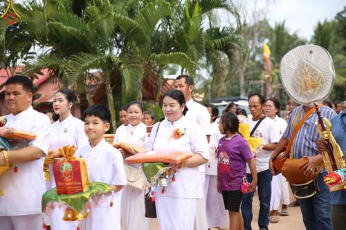 ภาพ No.179099:พิธีทอดกฐิน ณ วัดหนองไห จ.ชัยภูมิ ในโครงการกฐินสามัคคีทั่วไทย 30,000 วัด บูชาธรรม 80 ปี หลวงพ่อธัมมชโย โดยคณะศิษยานุศิษย์วัดพระธรรมกาย วันที่ 27 ตุลาคม พ.ศ. 2567