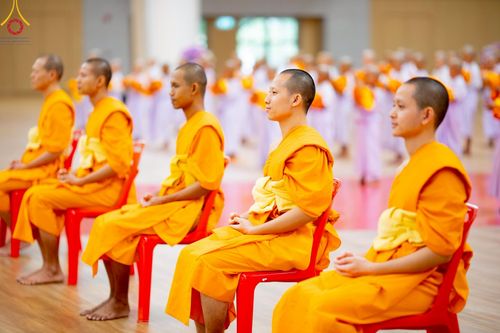 ภาพ No.215732:วันเสาร์ที่ 5 เมษายน พ.ศ. 2568 พิธีขอบรรพชา พิธีขอสรณคมน์และศีล  พิธีขอนิสสัย พิธีถวายบาตร ในโครงการบรรพชาสามเณรฟื้นฟูพระพุทธศาสนาทั่วไทย , โครงการหน่อแก้วเปรียญธรรม รุ่นที่ 13 ,  โครงการสามเณรยุวธรรมทายาท รุ่นที่ 33 , โครงการสามเณรมัชฌิมธรรมทายาท รุ่นที