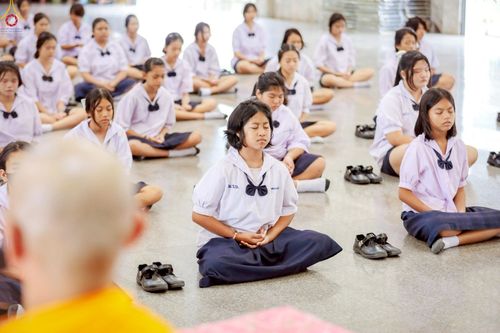 ภาพ No.246355:วันที่ 8-9 กันยายน พ.ศ. 2568 ศูนย์ปฏิบัติธรรมสมุทรปราการ นำทีมจัดอบรมโครงการอบรมคุณธรรม , จริยธรรม ในหัวข้อ การค้นพบศักยภาพในตนเอง เพื่อพัฒนานิสัย ผ่านนวัตกรรมความดีสากล ณ โรงเรียนวัดราษฎ์บูรณะ ต.บางปลา อ.บางพลี จ.สมุทรปราการ