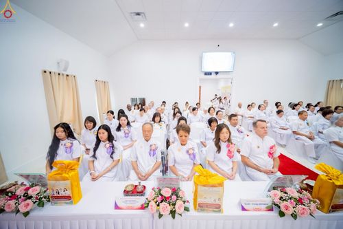 ภาพ No.234560:วันอาทิตย์ที่ 20 กรกฎาคม  พ.ศ.2568 พิธีทอดผ้าป่าภาคพื้นอเมริกา พิธีเจริญพระพุทธมนต์ ฉลองอาคารแก้วธรรมชัยรัตนอนันต์ วัดพระธรรมกายเทนเนสซี ประเทศสหรัฐอเมริกา