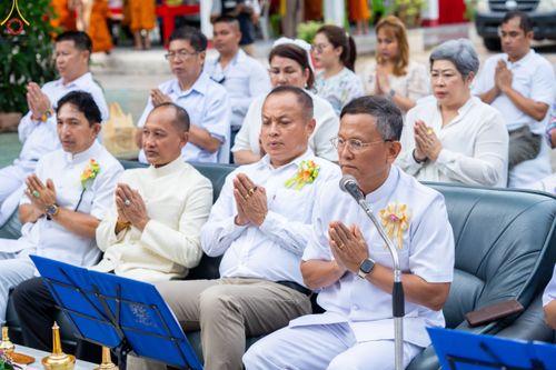 ภาพ No.87272:พิธีถวายสังฆทาน 323 วัด 4 จังหวัดชายแดนภาคใต้  ปีที่ 19 ครั้งที่ 165 พิธีมอบกองทุนหนุนแรงใจช่วยครูใต้  ปีที่ 16 ครั้งที่ 130 และพิธีทำบุญอุทิศส่วนกุศลให้ผู้วายชนม์ ณ วัดพุทธภูมิ อ.เมือง จ.ยะลา วันเสาร์ที่ 9 กันยายน พ.ศ. 2566