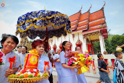 ภาพ No.268005:วันที่ 26 ตุลาคม พ.ศ. 2568 พิธีทอดกฐินสามัคคีทั่วไทย ณ วัดโพธิญาณ ต.หนองโพรง อ.ศรีมหาโพธิ จ.ปราจีนบุรี โดยคณะศิษยานุศิษย์ บูชาธรรม 81 ปี หลวงพ่อธัมมชโย