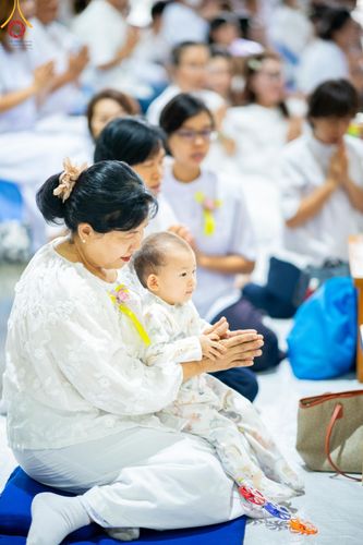 ภาพ No.142288:พิธีตักบาตรฉลองพระใหม่ ในโครงการอุปสมบทหมู่รุ่นผู้บริหาร  ณ วิหารคด วัดพระธรรมกาย วันอาทิตย์ที่ 23 มิถุนายน พ.ศ.2567