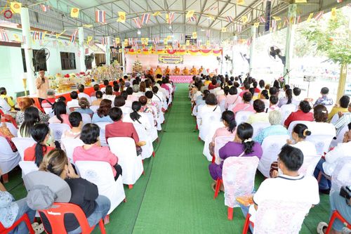 ภาพ No.253260:วันที่ 12 ตุลาคม พ.ศ. 2568 พิธีทอดกฐินสามัคคีทั่วไทย 30,000 วัด โดยคณะศิษยานุศิษย์ บูชาธรรม 81 ปี หลวงพ่อธัมมชโย ณ วัดชลธีพฤกษาราม ต.ปากตะโก อ.ทุ่งตะโก จ.ชุมพร