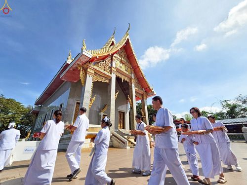 ภาพ No.260226:วันที่ 19 ตุลาคม พ.ศ. 2568 พิธีทอดกฐินสามัคคีทั่วไทย 30,000 วัด โดยคณะศิษยานุศิษย์ บูชาธรรม 81 ปี หลวงพ่อธัมมชโย ณ วัดเทพรัตนาราม ต.สวนส้ม อ.บ้านแพ้ว จ.สมุทรสาคร