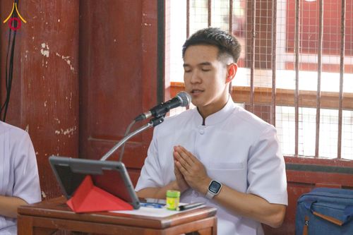 ภาพ No.202118:พิธีเจริญพระพุทธมนต์ ปฏิบัติธรรม มอบทุนการศึกษา ถวายสังฆทาน 108 วัด เพื่อถวายเป็นพุทธบูชา และขับเคลื่อนโครงการหมู่บ้านรักษาศีล 5 โดยคณะสงฆ์จังหวัดนครปฐม คณะศิษยานุศิษย์วัดพระธรรมกาย โครงการธรรมยาตรา ปีที่ 13 ณ วัดบางปลา อำเภอบางเลน จังหวัดนครปฐม