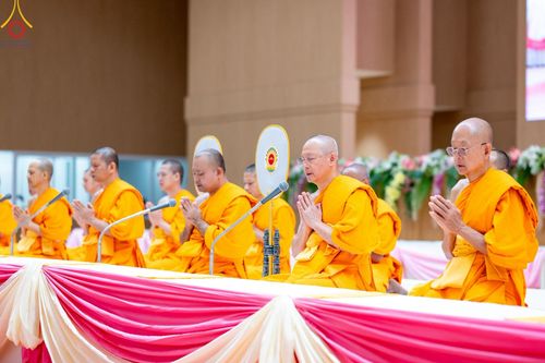 ภาพ No.212681:วันอาทิตย์ที่ 23 มีนาคม พ.ศ. 2568 พิธีร่วมบุญโครงการบรรพชาสามเณร 5,000 รูป ณ ห้องแก้วสารพัดนึก 2 วัดพระธรรมกาย