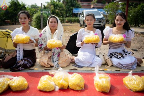 ภาพ No.119977:พิธีต้อนรับพระธรรมยาตรา ในโครงการธรรมยาตรา กตัญญูบูชา มหาปูชนียาจารย์ พระมงคลเทพมุนี(สด จนฺทสโร) พระผู้ปราบมาร อนุสรณ์สถาน 7 แห่ง ปีที่ 12 วันที่ 28 มกราคม พ.ศ. 2567 ณ วัดพระธรรมกาย จ.ปทุมธานี