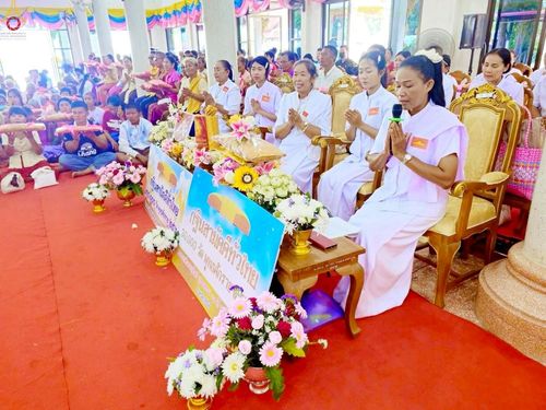 ภาพ No.262428:วันที่ 19 ตุลาคม พ.ศ. 2568 พิธีทอดกฐินสามัคคีทั่วไทย 30,000 วัด โดยคณะศิษยานุศิษย์ บูชาธรรม 81 ปี หลวงพ่อธัมมชโย ณ วัดถนนกระสัง อำเภอห้วยราช จังหวัดบุรีรัมย์