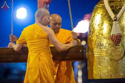 ภาพ No.125171:พิธีฉลองชัยสวดธัมมจักกัปปวัตตนสูตร ครบ 6,152,001,250 จบ ณ มหารัตนวิหารคด วัดพระธรรมกาย วันเสาร์ 24 กุมภาพันธ์ พ.ศ. 2567