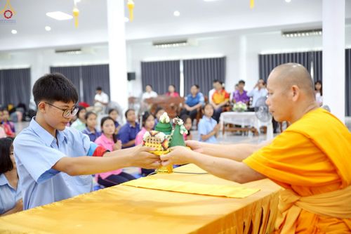 ภาพ No.238458:วันที่ 15-17 สิงหาคม พ.ศ. 2568 V-Star Challenge 2025 ออกจาก Comfort Zone สู่โลกใบใหม่ของใจเรา ระดับชั้นมัธยมศึกษาปีที่ 1-6 ณ ธุดงคสถานชุมพร