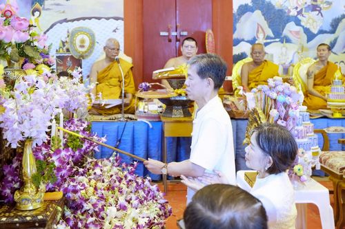 ภาพ No.269341:วันที่ 26 ตุลาคม พ.ศ. 2568 พิธีทอดกฐินสามัคคีทั่วไทย ณ วัดโคกเขมา อ.นครชัยศรี จ.นครปฐม โดยคณะศิษยานุศิษย์ บูชาธรรม 81 ปี หลวงพ่อธัมมชโย